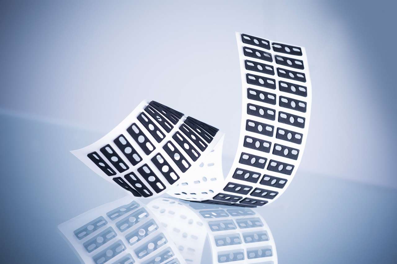 Stanzteile aufgereiht Stanzteile aufgereiht